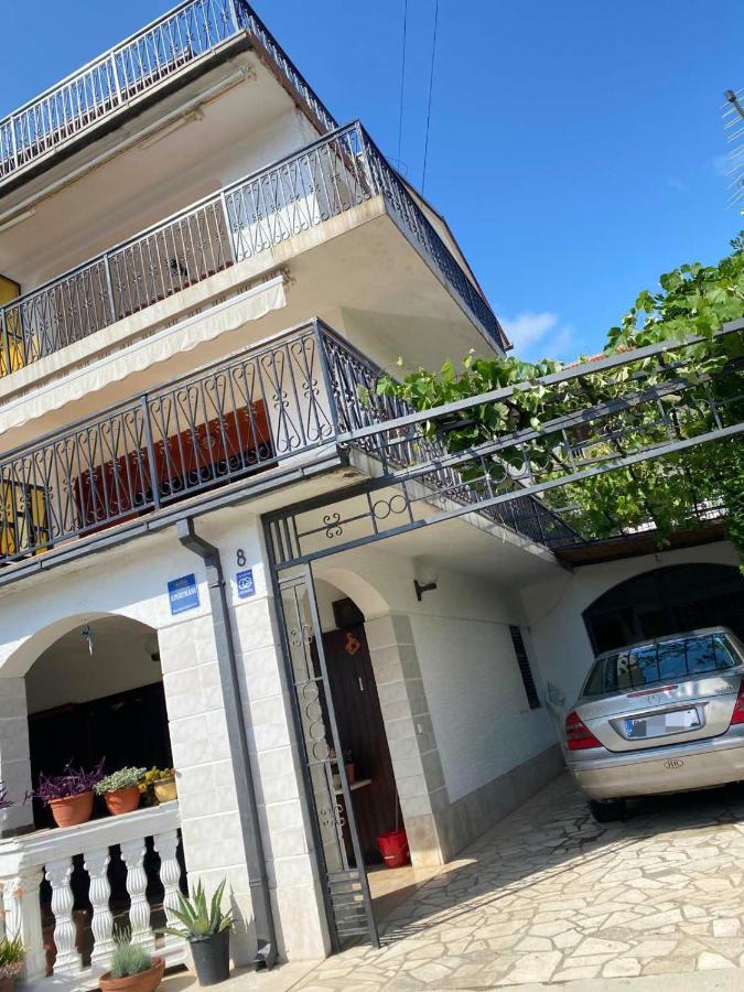 Apartmani Jelena Crikvenica Bagian luar foto